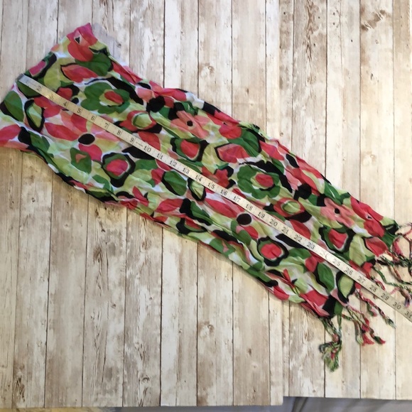 Lightweight floral fringe scarf in shades of pink, greens, black & white - Picture 4 of 6